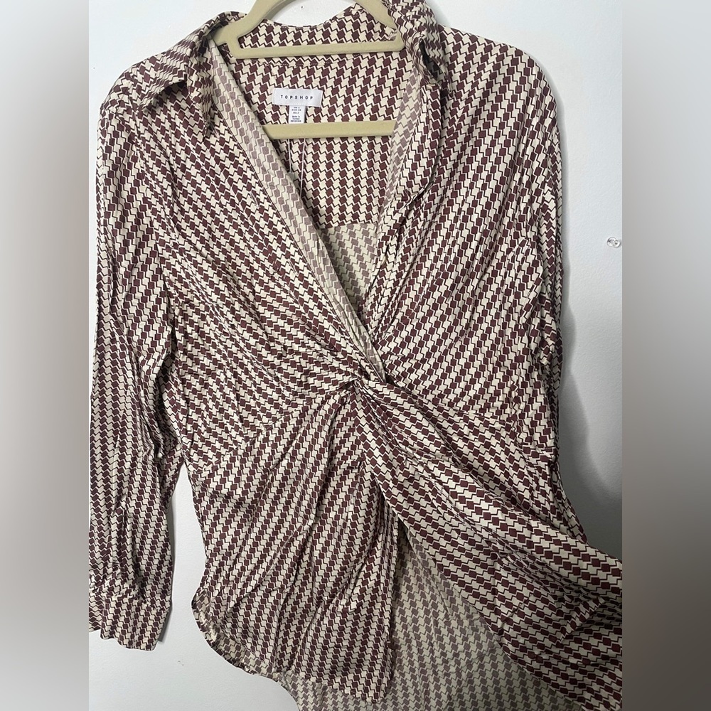 NWT 100% viscose top shop print blouse/top size 2